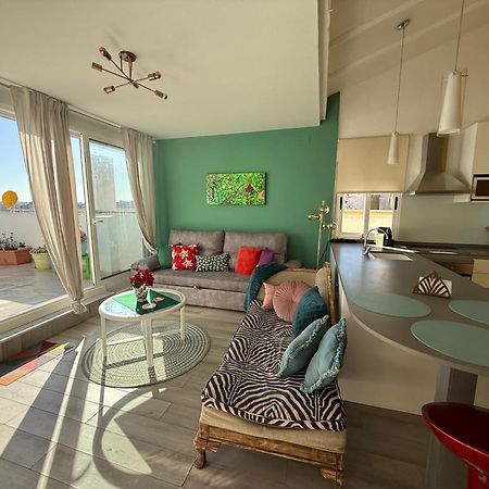 Appartamento Petite Penthouse With The Sunniest Terrace In Valenza Esterno foto